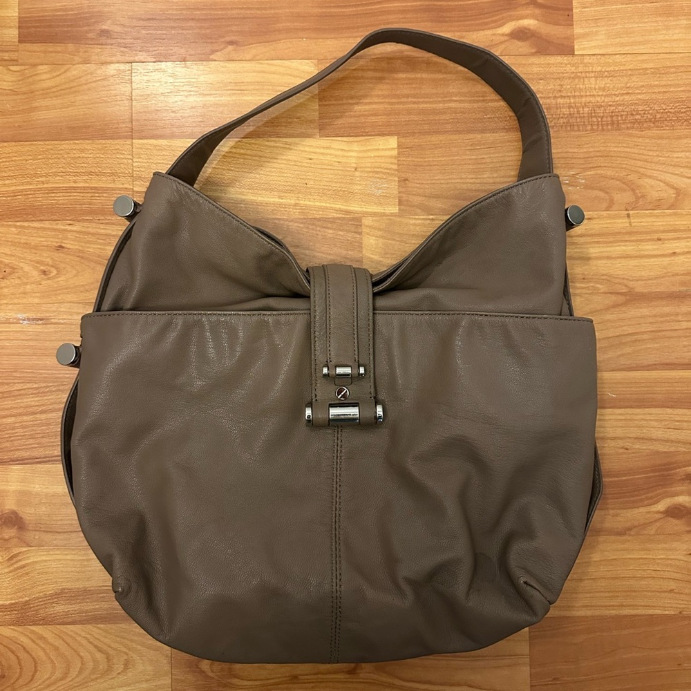 Michael Kors Elegant Brown Leather Shoulder Bag